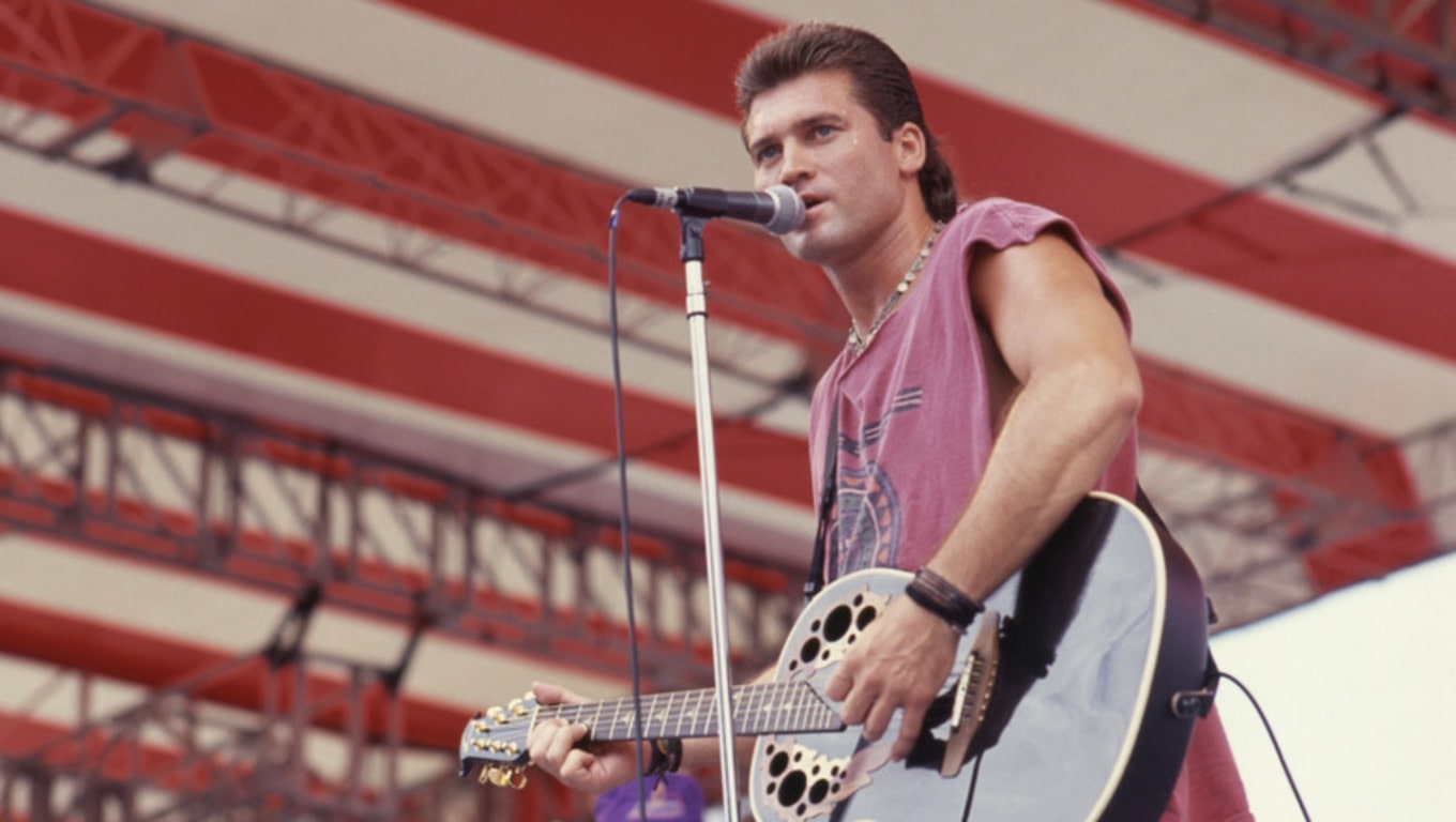 Billy Ray Cyrus formed a band called 'Sly Dog' when he was young